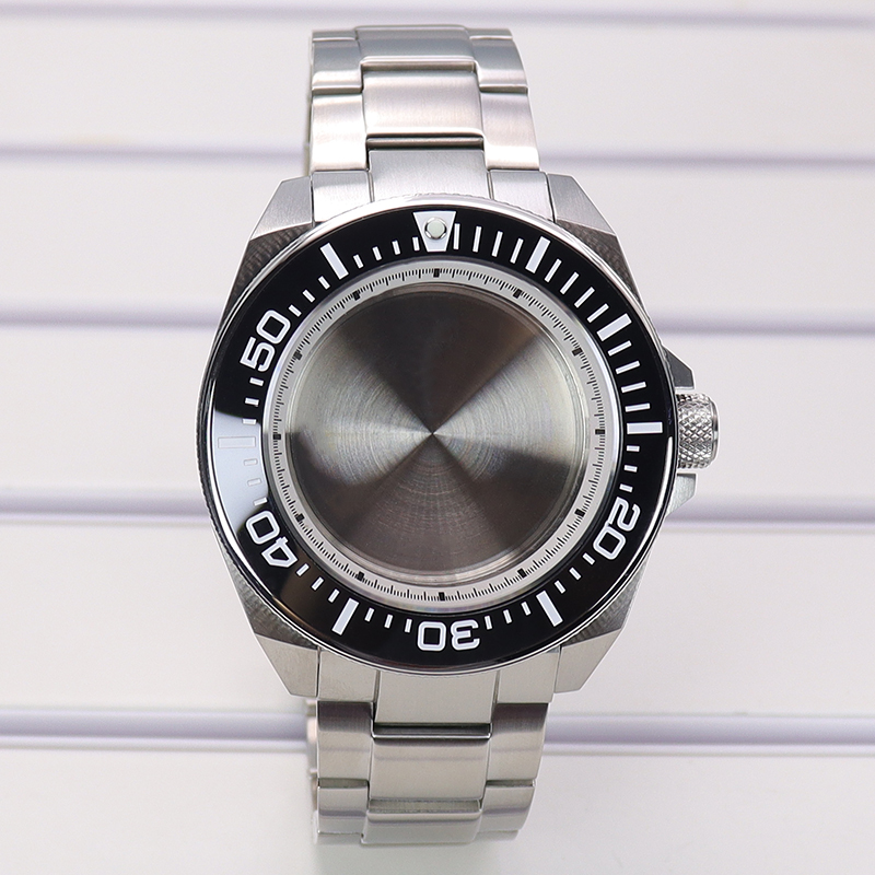 นาฬิกาดำน้ำซามูไรดัดแปลงสีเงิน - Seiko Watch 5 Sports บทวิจารณ์และราคา