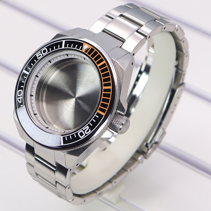 นาฬิกาดำน้ำซามูไรดัดแปลงสีเงิน - Seiko Watch 5 Sports บทวิจารณ์และราคา