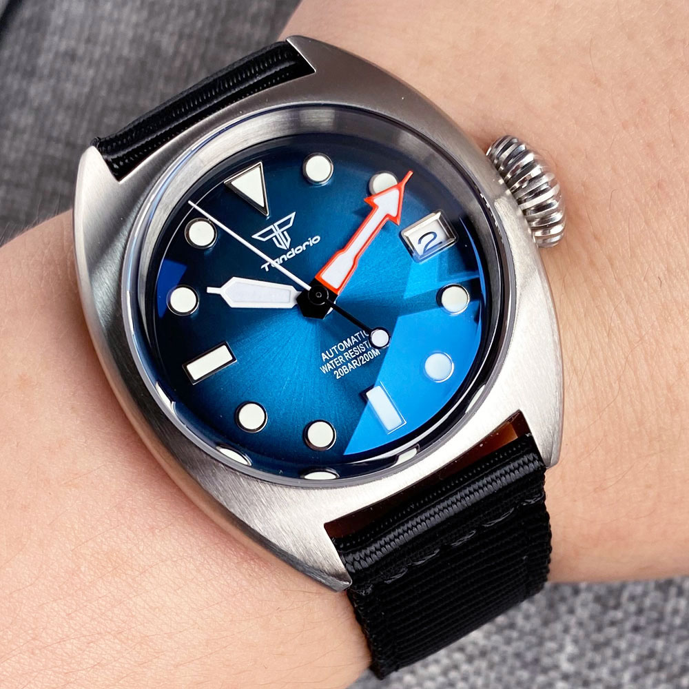 นาฬิกาดำน้ำแบบกลไกสำหรับผู้ชาย - Seiko Watch 5 Sports บทวิจารณ์และราคา