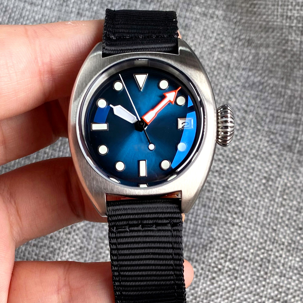 นาฬิกาดำน้ำแบบกลไกสำหรับผู้ชาย - Seiko Watch 5 Sports บทวิจารณ์และราคา